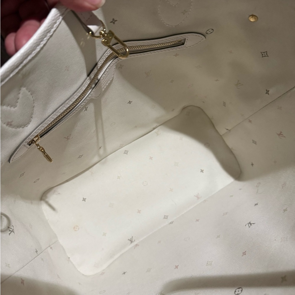 Louis Vuitton Limited Edition “Spring In The City” Khaki MM - Picture 12 of 14